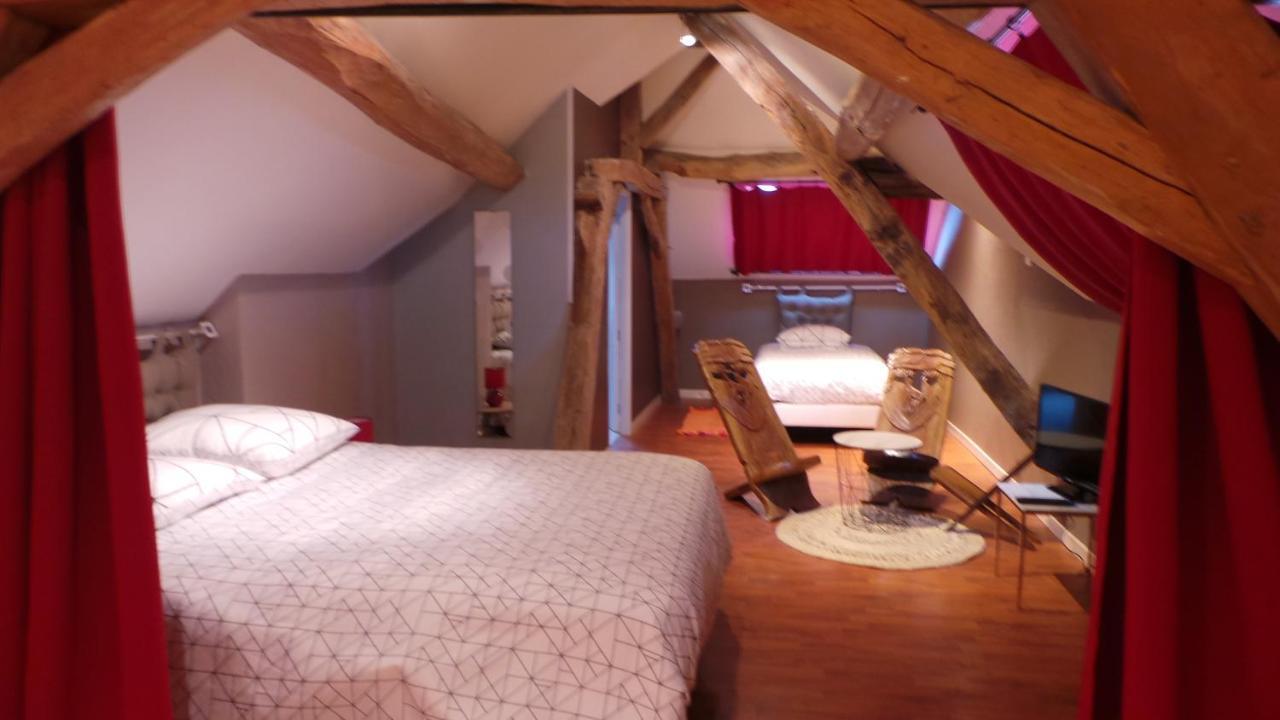 Chambre D'Hotes Mansardee Saint-Ouen-les-Vignes Dış mekan fotoğraf