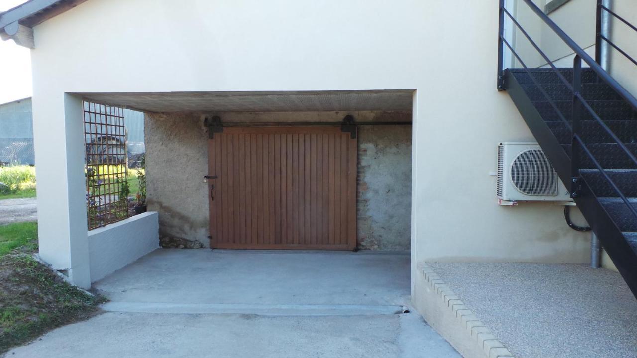 Chambre D'Hotes Mansardee Saint-Ouen-les-Vignes Dış mekan fotoğraf
